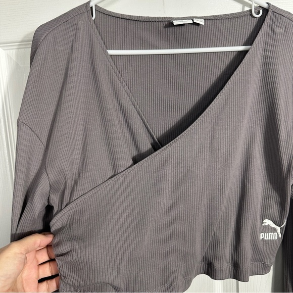 Sz. L Puma wrap crop top, gray, stretch, long sleeve, casual, date night - Picture 5 of 10